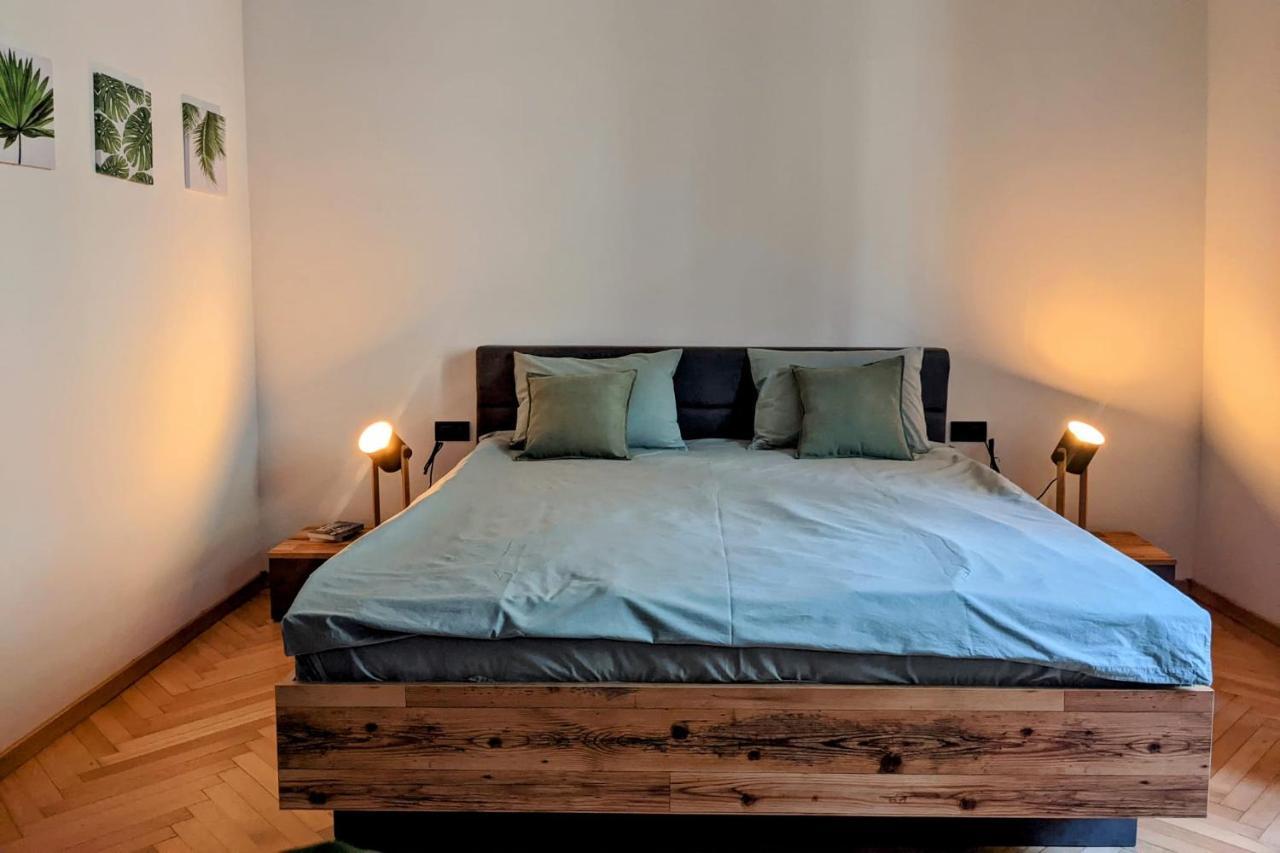 The Industrique Home - 3 Bedroom Apartment Timisoara Exterior photo